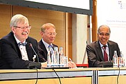 Prof. Peter Braesike, Dr. Paul Becker und Prof. Mojib Latif © DKK
