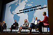 Sabine Minninger, Jan Wilkens, Roda Verheyen und Peter Hilliges (v.l.n.r.) diskutierten über Gerechtigkeitsaspekte von Klimaschutz (Briefing zur COP 27 © DKK, Stephan Roehl)